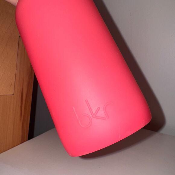 BKR Pink Little Bottle Reusable Glass Dishwasher Safe Removable Silicone Sleeve - Picture 3 of 5